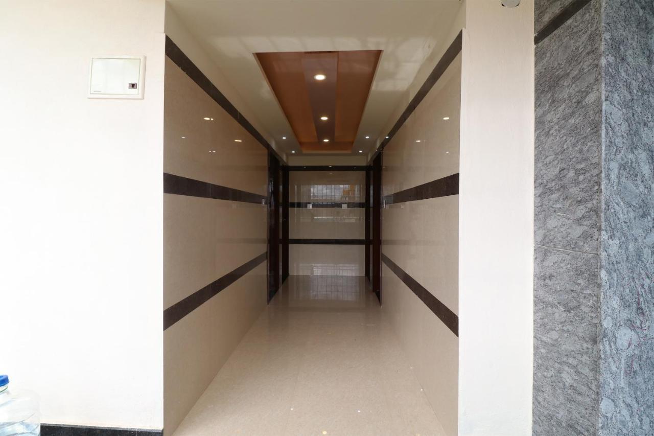 Oyo 37349 Sai Palace Hotel Chik Bānavar Exterior foto